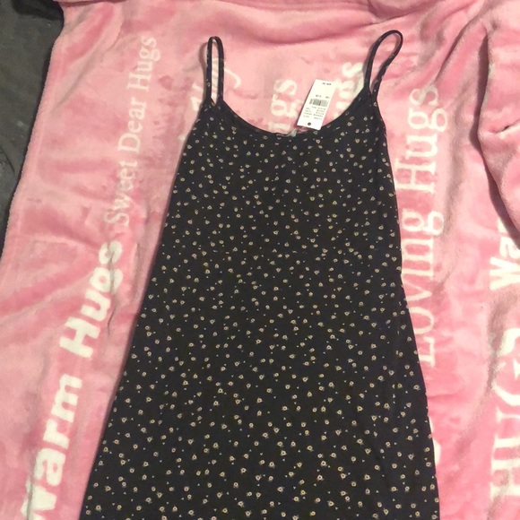Brand New Brandy Melville Black Dress With Flowers - Picture 3 of 8
